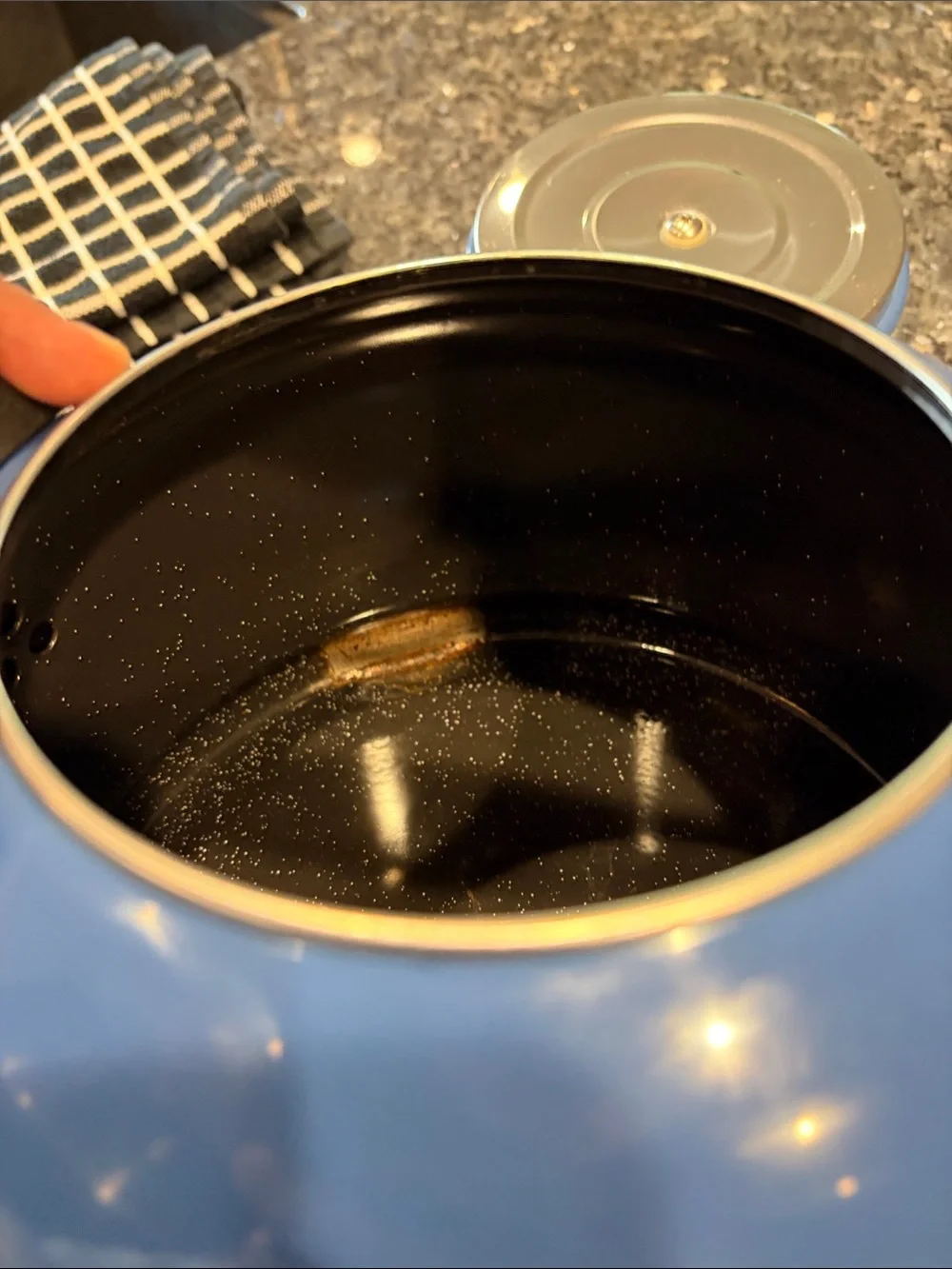 Le Creuset good very